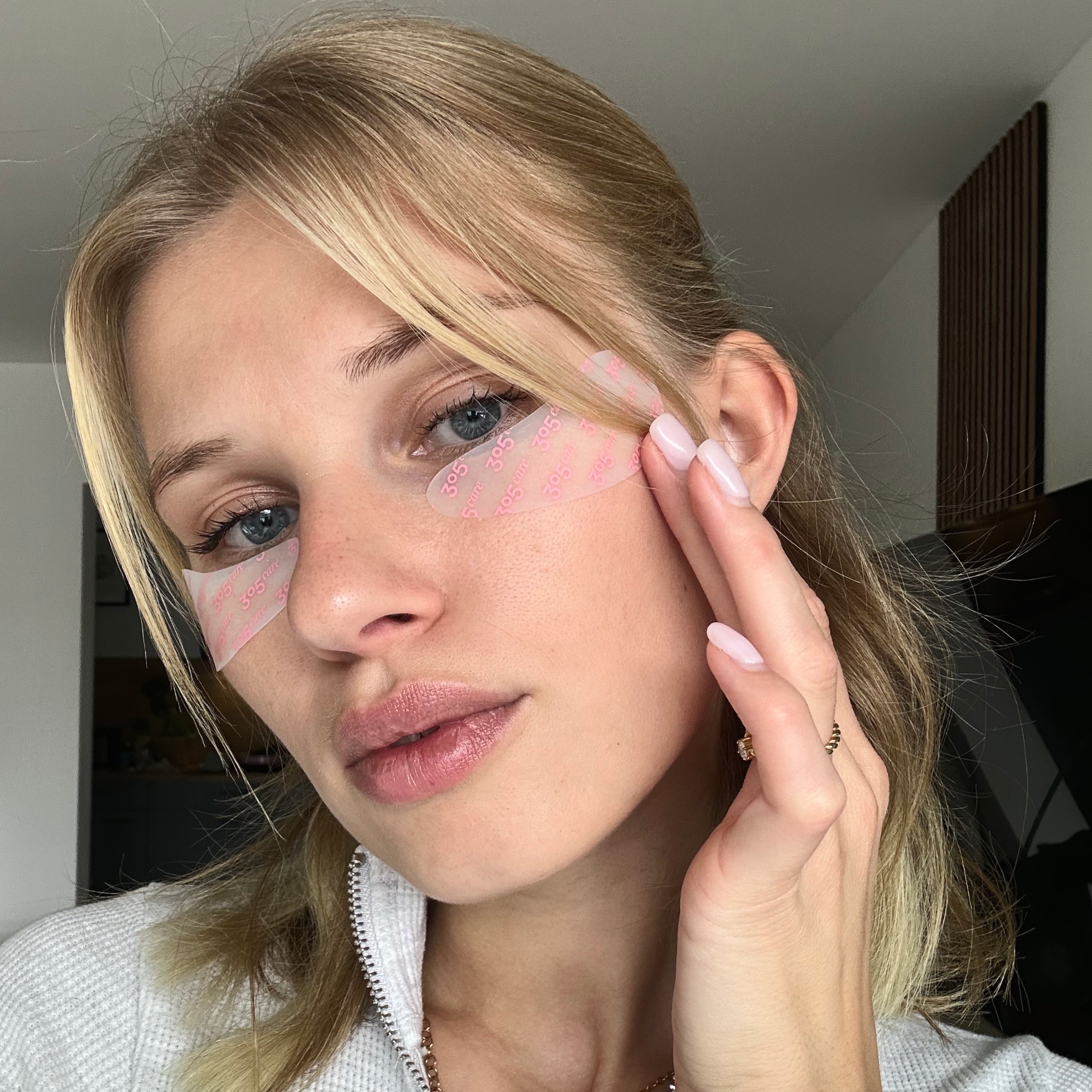 Forever Eye Mask - Rosé Edition